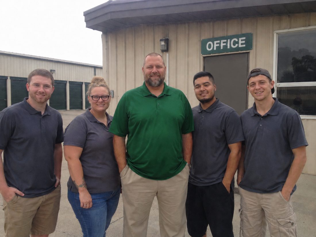 Pest control professionals in Eau Claire, WI